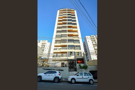 Apartamento à venda com 112m², 4 quartos e 2 vagas Apartamento à venda com 112m², 4 quartos e 2 vagasFachada