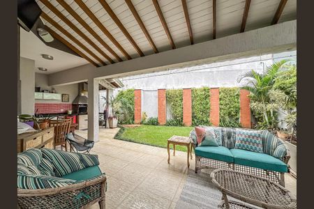 Casa à venda com 205m², 3 quartos e 4 vagas