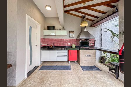 Casa à venda com 205m², 3 quartos e 4 vagas