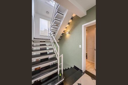 Casa à venda com 205m², 3 quartos e 4 vagas