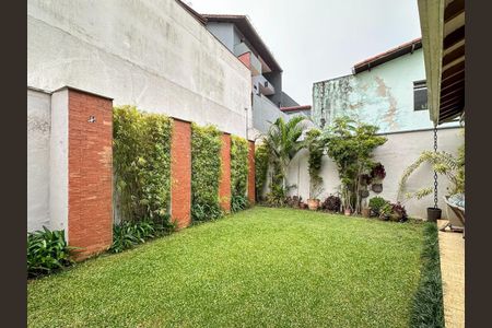Casa à venda com 205m², 3 quartos e 4 vagas