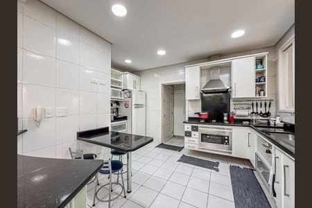 Casa à venda com 205m², 3 quartos e 4 vagas