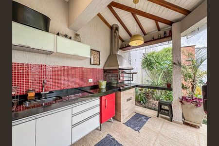 Casa à venda com 205m², 3 quartos e 4 vagas