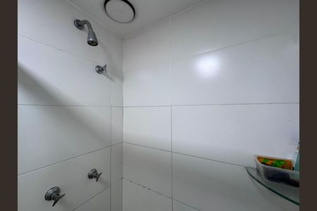 Apartamento à venda com 126m², 3 quartos e 2 vagasSuíte 1 - Banheiro