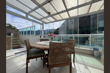 Apartamento à venda com 126m², 3 quartos e 2 vagasTerraço