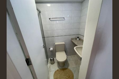 Banheiro da Suíte 2 de apartamento à venda com 2 quartos, 70m² em Vila Rosalia, Guarulhos