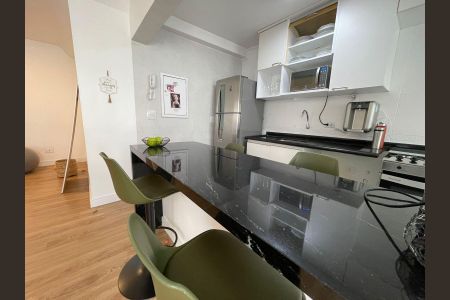 Sala de apartamento à venda com 2 quartos, 70m² em Vila Rosalia, Guarulhos