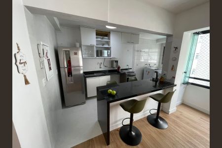 Apartamento à venda com 70m², 2 quartos e 2 vagas Apartamento à venda com 70m², 2 quartos e 2 vagasCozinha