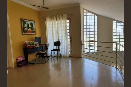 Casa à venda com 360m², 4 quartos e 4 vagas