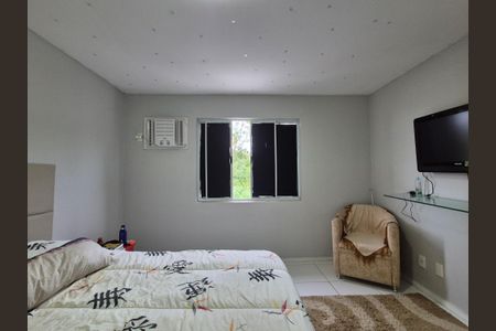 Casa de condomínio à venda com 100m², 2 quartos e 2 vagasQuarto