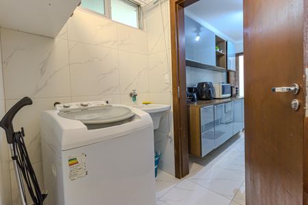 Apartamento à venda com 90m², 3 quartos e 1 vagaÁrea de Serviço