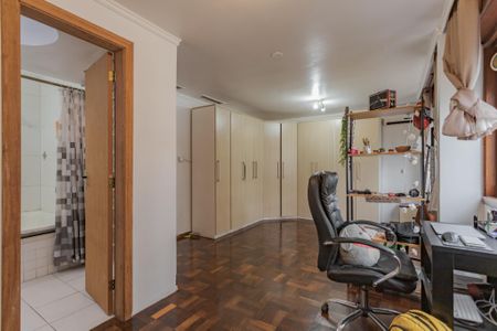 Apartamento à venda com 188m², 3 quartos e 1 vaga Apartamento à venda com 188m², 3 quartos e 1 vagaSuíte