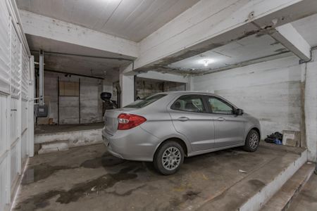 Apartamento à venda com 188m², 3 quartos e 1 vaga Apartamento à venda com 188m², 3 quartos e 1 vagaGaragem