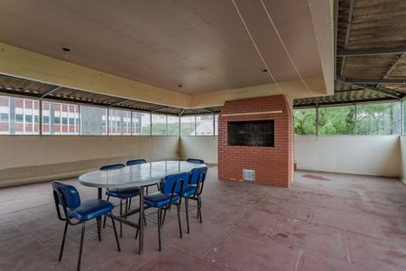 Apartamento à venda com 188m², 3 quartos e 1 vaga Apartamento à venda com 188m², 3 quartos e 1 vagaÁrea comum - Salão de festas