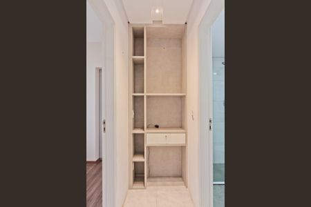 Apartamento para alugar com 53m², 1 quarto e 1 vaga Apartamento para alugar com 53m², 1 quarto e 1 vagaCorredor