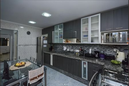 Casa à venda com 125m², 2 quartos e 1 vaga Casa à venda com 125m², 2 quartos e 1 vagaCozinha