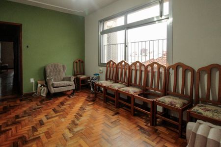 Apartamento à venda com 77m², 2 quartos e sem vagaSala