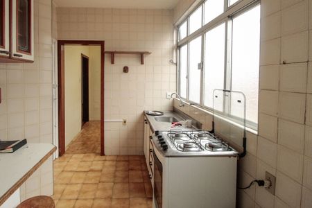 Apartamento à venda com 77m², 2 quartos e sem vagaCozinha