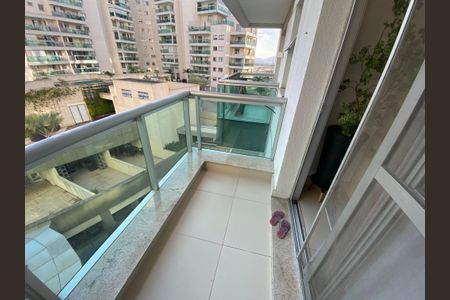 Apartamento à venda com 85m², 2 quartos e 1 vagaVaranda - Sala