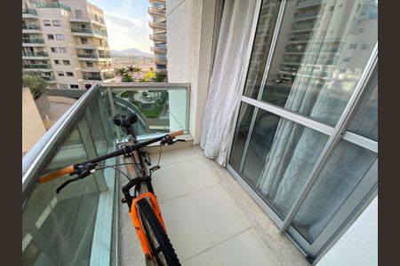 Apartamento à venda com 85m², 2 quartos e 1 vagaVaranda - Quarto 2