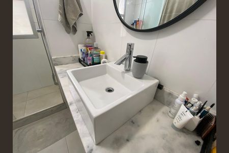 Apartamento à venda com 85m², 2 quartos e 1 vagaBanheiro 2