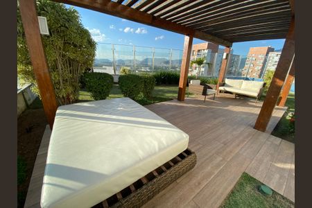 Apartamento à venda com 85m², 2 quartos e 1 vagaÁrea comum