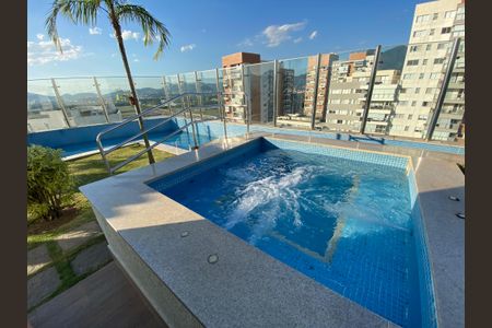 Apartamento à venda com 85m², 2 quartos e 1 vagaÁrea comum - Piscina