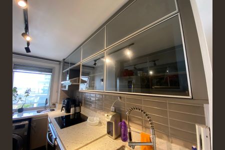 Apartamento à venda com 85m², 2 quartos e 1 vagaCozinha e Área de Serviço