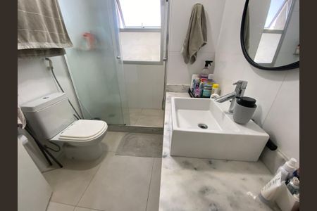 Apartamento à venda com 85m², 2 quartos e 1 vagaBanheiro 2