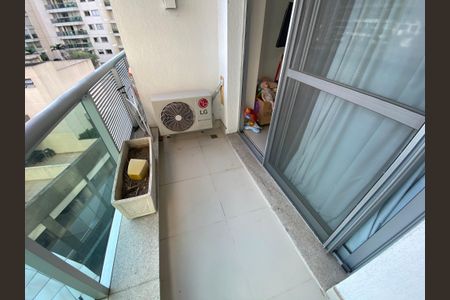 Apartamento à venda com 85m², 2 quartos e 1 vagaVaranda - Quarto 1