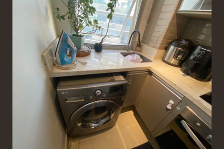 Apartamento à venda com 85m², 2 quartos e 1 vagaCozinha e Área de Serviço