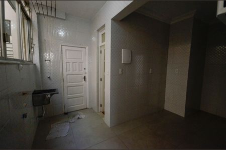 Apartamento à venda com 107m², 3 quartos e sem vagaÁrea de Serviço