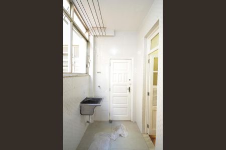 Apartamento à venda com 107m², 3 quartos e sem vagaÁrea de Serviço