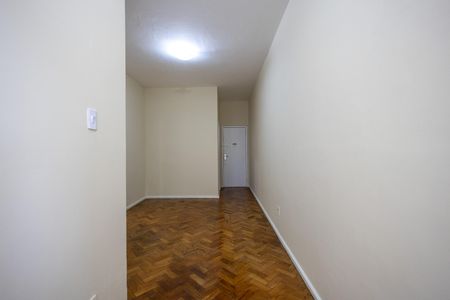 Apartamento à venda com 72m², 2 quartos e 1 vagaSala