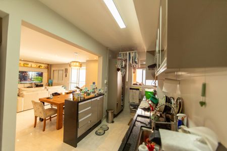 Apartamento à venda com 109m², 3 quartos e 2 vagasCozinha