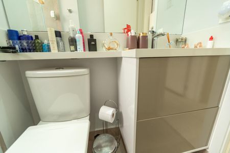 Apartamento à venda com 109m², 3 quartos e 2 vagasBanheiro social