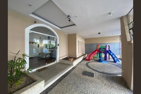 Apartamento à venda com 75m², 2 quartos e 1 vagaÁrea comum