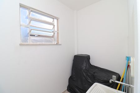 Apartamento à venda com 75m², 2 quartos e 1 vagaÁrea de Serviço