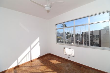 Apartamento à venda com 75m², 2 quartos e 1 vagaQuarto 1