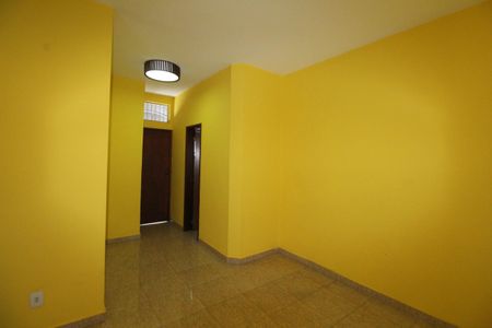 Casa para alugar com 420m², 4 quartos e 2 vagasSala