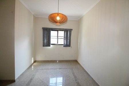 Casa para alugar com 420m², 4 quartos e 2 vagasSala