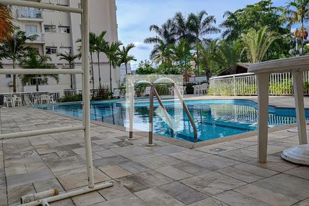 Apartamento para alugar com 56m², 2 quartos e 1 vaga Apartamento para alugar com 56m², 2 quartos e 1 vagaÁrea comum - Piscina