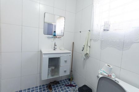 Casa à venda com 200m², 4 quartos e 3 vagasBanheiro 2