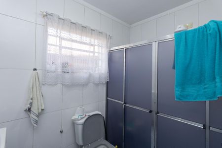 Casa à venda com 200m², 4 quartos e 3 vagasBanheiro 2