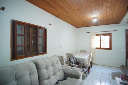 Casa à venda com 100m², 2 quartos e 4 vagasSala