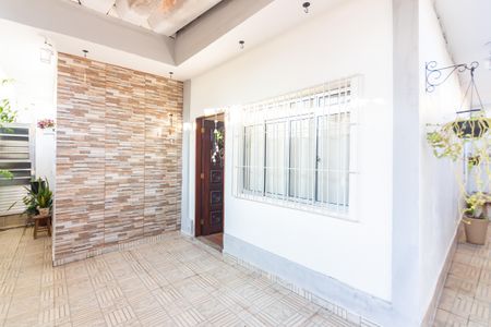 Casa para alugar com 120m², 2 quartos e 1 vagaQuintal