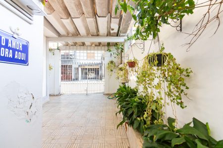 Casa para alugar com 120m², 2 quartos e 1 vagaQuintal