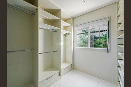 Apartamento para alugar com 210m², 3 quartos e 3 vagas