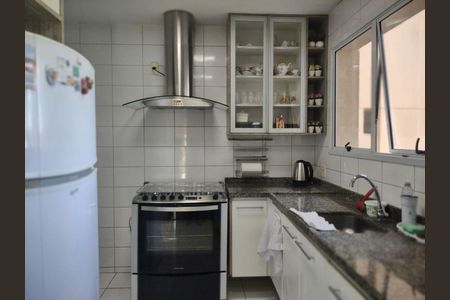 Apartamento à venda com 107m², 2 quartos e 2 vagas