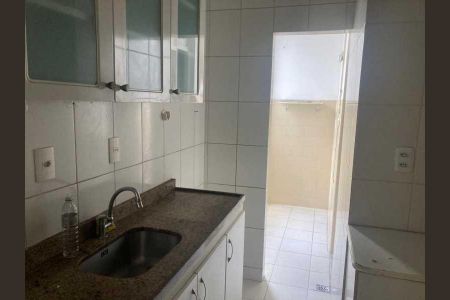 Apartamento à venda com 75m², 2 quartos e sem vaga
